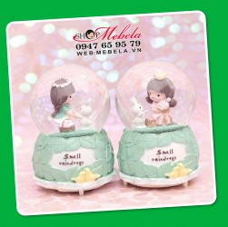 CT29 Quà lưu niệm quả cầu tuyết bé gái và thỏ xinh