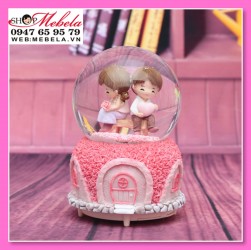 Quà lưu niệm quả cầu tuyết cặp đôi với tim và hoa hồng có đèn, nhạc
