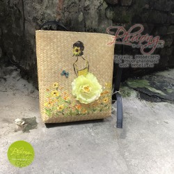 TDC01 - Túi cói bàng đeo chéo vẽ tay hình cô gái với hoa vàng
