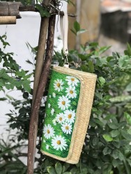 Ví cói vẽ tay cúc họa mi